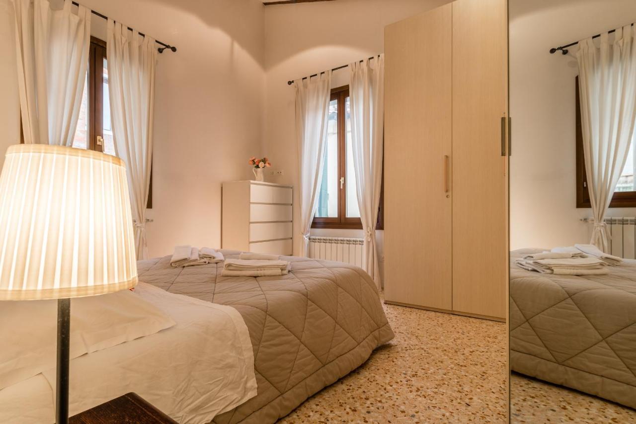 Corderie De La Tana Biennale Exhibition @Arsenale Apartment Venice Luaran gambar